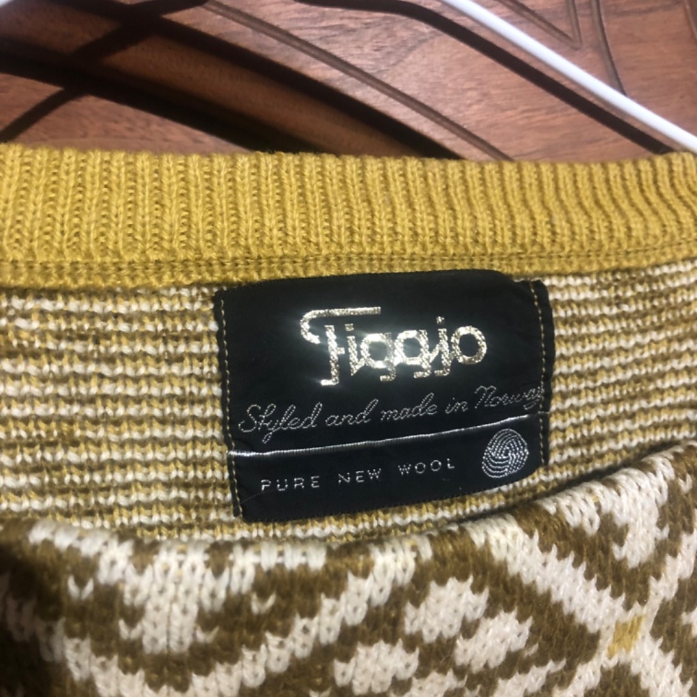 RARE Figgjo Pure 100% Wool Made in Norway Golden sweater SM perfect conditio - Picture 3 of 8